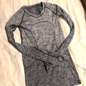 Lululemon Swiftly Tech 4